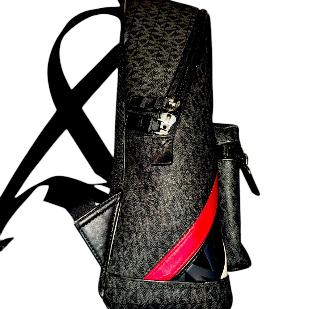Micheal kors backpack